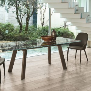 Mesa Gulliver Extensible de Ingenia. Mesas extensibles de comedor de diseño.