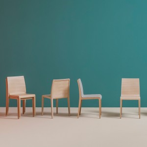 Silla Young 420/421 de Pedrali. Sillas de diseño. Sillas de madera modernas.
