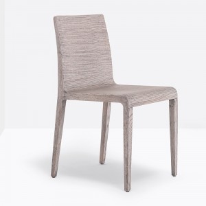 Silla Young 420/421 de Pedrali. Sillas de diseño. Sillas de madera modernas.