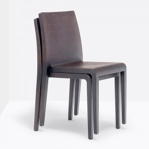 Silla Young 420/421 de Pedrali. Sillas de diseño. Sillas de madera modernas.