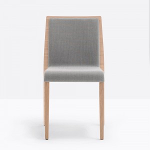 Silla Young 423/424 de Pedrali. Sillas de diseño. Sillas modernas tapizadas.