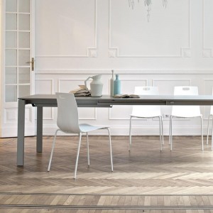 Mesa Reid Extensible Cerámica de Ingenia. Mesas extensibles para comedor.