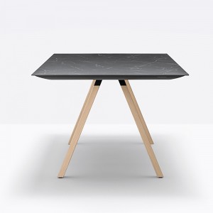 Mesa Arki-Table madera de Pedrali. Mesas de diseño. Mesas modernas contract.