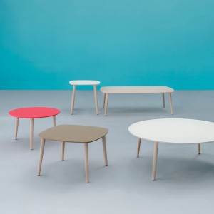 Mesa auxiliar Malmö Madera de Pedrali. Mesas auxiliares de diseño moderns.