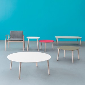 Mesa auxiliar Malmö Madera de Pedrali. Mesas auxiliares de diseño moderns.