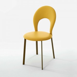 Silla Vittoria de Ingenia. Sillas de diseño italiano. Sillas tapizados en ecopiel.