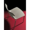 Silla Giulia Outdoor de Ingenia. Silla apilable para jardín. Sillas modernas.