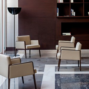 Lámpara pie L002ST de Pedrali. Lámparas de diseño. Lámparas de salón. 