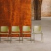 Silla moderna con respaldo abierto Ema de Enea. Silla original de diseño.