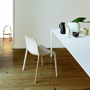 Silla Catifa 46 Patas Madera de Arper. Mobiliario para hogar y contract.