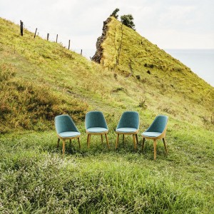 Silla moderna Kaiak 4L Enea. Diseño moderno ideal para ambientes interiores.