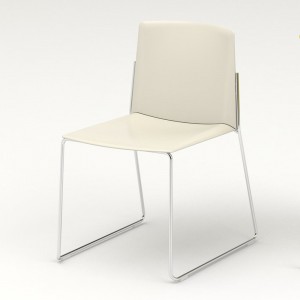 Silla moderna base patín de polipropileno Ema de Enea. Sillas de diseño.