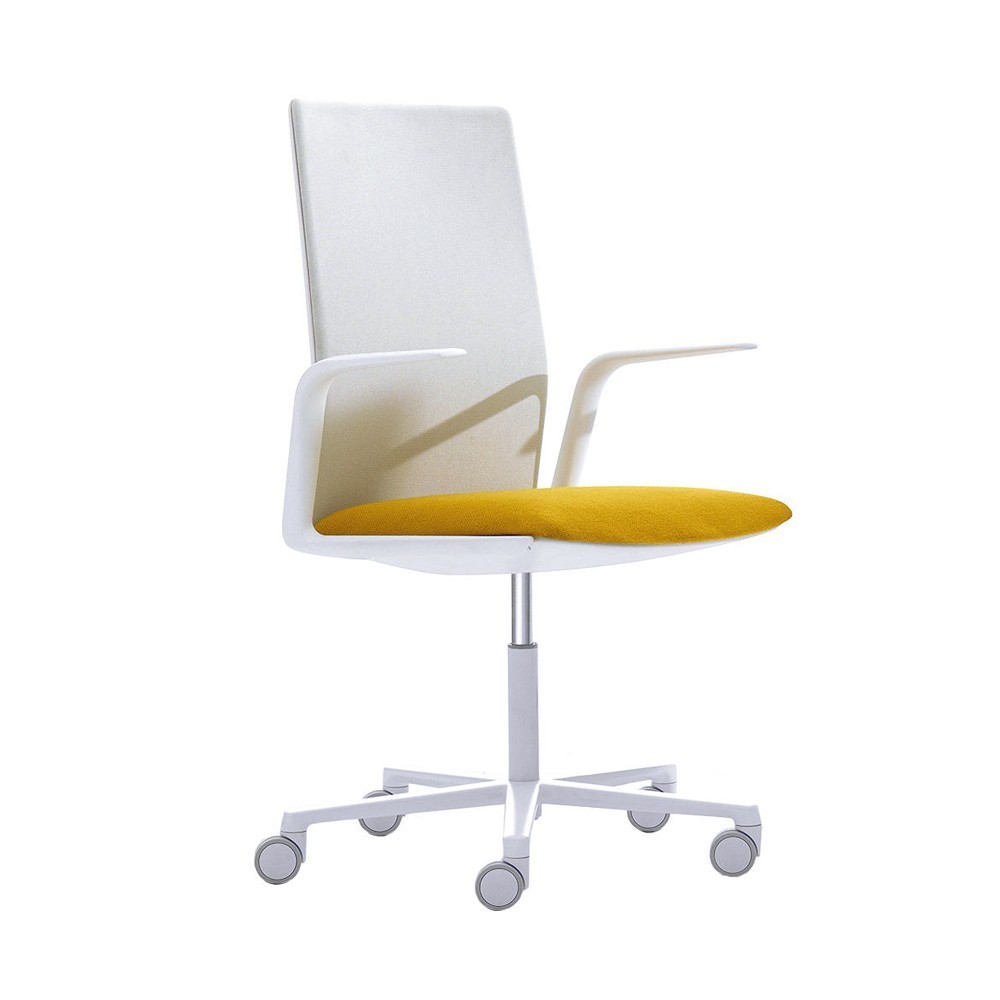 Silla Kinesit Ruedas Arper. Sillas giratorias con ruedas de oficina.