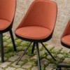 Silla moderna Kaiak Spin Enea. Diseño moderno en acero lacado tapizada.