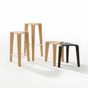 Taburete Ply de Arper. Taburetes contract de madera para interiores.
