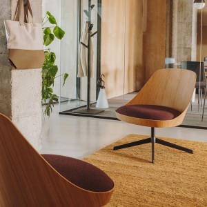 Butaca Kaiak Lounge 4R Enea. Diseño moderono ideal para salón o oficina.