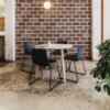Silla Lottus patín tapizado Enea. Mobiliario de diseño para interiores.