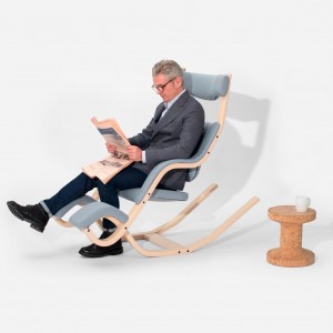 Sillón Gravity balans de Variér. Sillón reclinable ergonómico para salón.