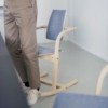 Mecedora Actulum balans de Variér. Sillas ergonómicas para oficinas modernas.