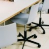 Silla Lottus Oficina de Enea. Sillas de diseño en acero con 5 ruedas.