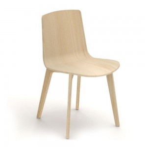 Silla moderna Lottus Wooden de Enea. Mueble de diseño nórdico.