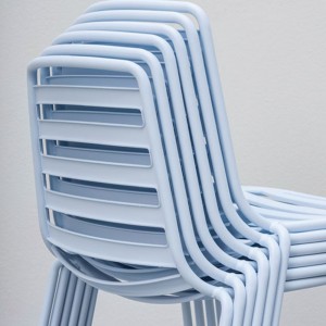 Silla de acero Street de Enea. Muebles de diseño para exteriores.