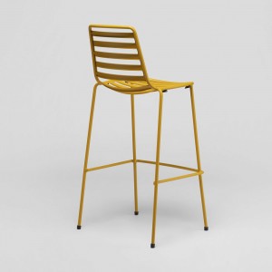 Taburete de acero Street de Enea. Mueble ideal para jardín o terrazas.
