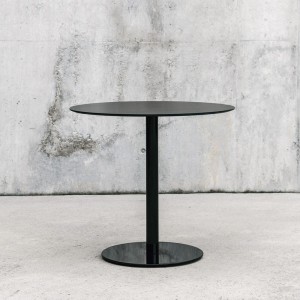 Mesa Punto de Enea. Mesas de diseño ideal para iteriores o exteriores.