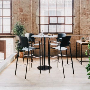 Mesa alta bar Punto de Enea. Mesas de diseño ideal para jardín o terrazas.