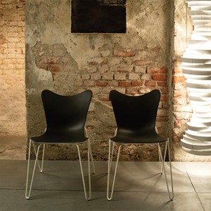 Silla Trip de Casprini. Sillas apilables de polipropileno modernas. Diseño italiano.
