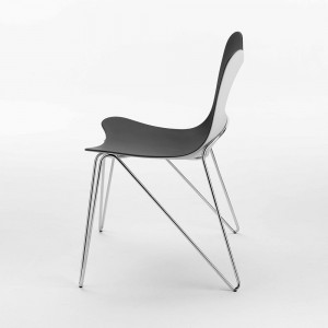 Silla Trip de Casprini. Sillas apilables de polipropileno modernas. Diseño italiano.