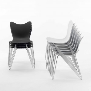 Silla Trip de Casprini. Sillas apilables de polipropileno modernas. Diseño italiano.