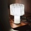 Lámpara Accordéon sobremesa de Slamp. Elegante diseño de Marc Sadler.