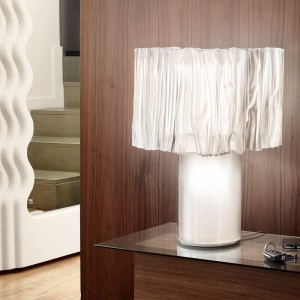 Lámpara Accordéon sobremesa de Slamp. Elegante diseño de Marc Sadler.
