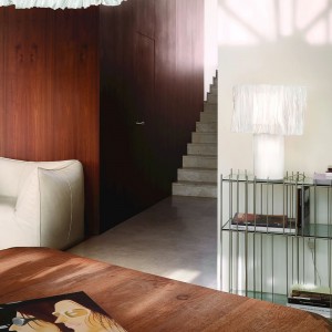 Lámpara Accordéon sobremesa de Slamp. Elegante diseño de Marc Sadler.