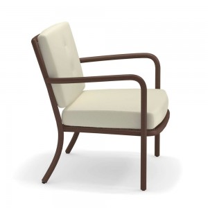 Sillón Athena para espacios exteriores de Emu.