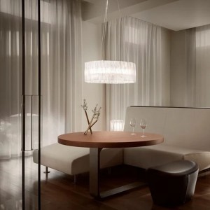 Lámpara Accordéon Suspension de Slamp. Elegante diseño de Marc Sadler.