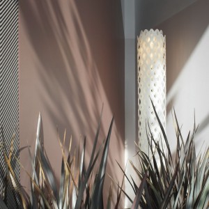 Lámpara de suelo Charlotte de Slamp. Diseño de Iluminación moderna.