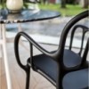 Sillón Mila Magis de polipropileno exterior. Ideal para jardín y terraza.
