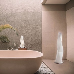 Lámpara de pie Diamond de Slamp. Un toque italiano que aporta elegancia.