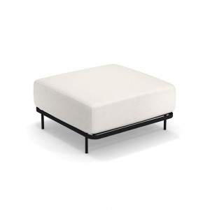 Pouf Cannolè elegante para exteriores de Emu. Poufs de diseño.