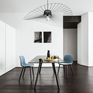 Silla Troy Polipropileno Madera de Magis. Silla para comedor de diseño.