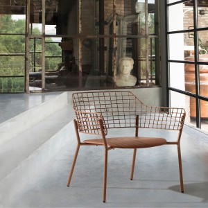 Sillón Lyze para ambientes exteriores de Emu.