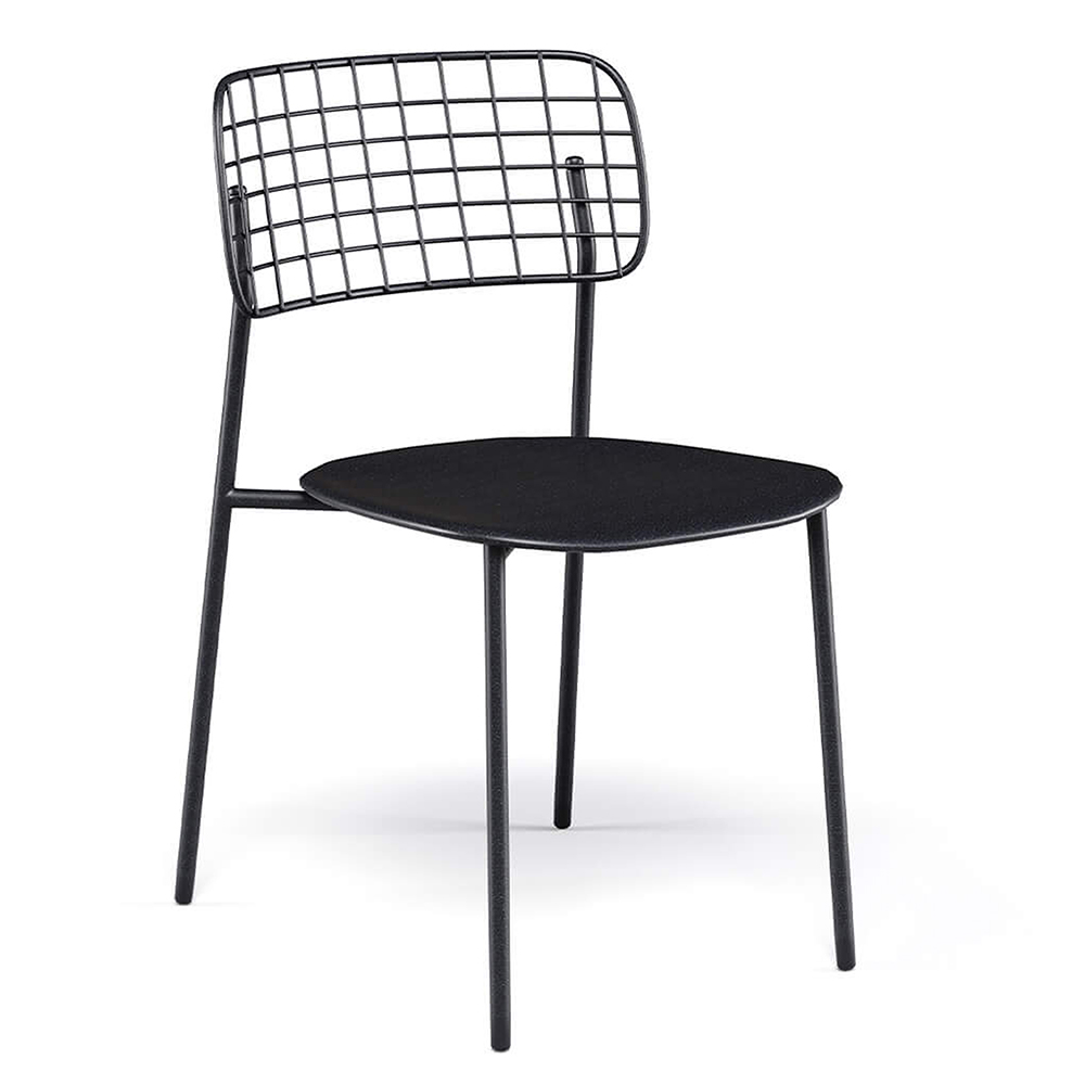 Silla Lyze perfecta para exteriores de Emu.