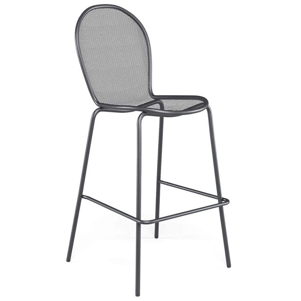 Taburete Ronda perfecto para espacios exteriores de Emu.