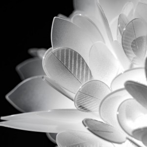 Lámpara Veli Foliage Table de Slamp. Iluminación moderna y elegante.