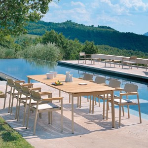 Mesa Rectangular Shine ideal para exteriores de Emu.