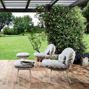 Sillón Piña Acero Magis. Sillón de diseño moderno para exteriores.
