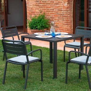 Butaca Urban moderna y cómodo ideal para ambientes exteriores de Emu.