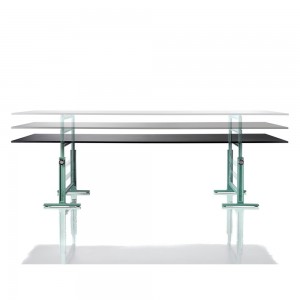 Mesa Brut Regulable de Magis. Mesas modernas. Mobiliario de diseño.